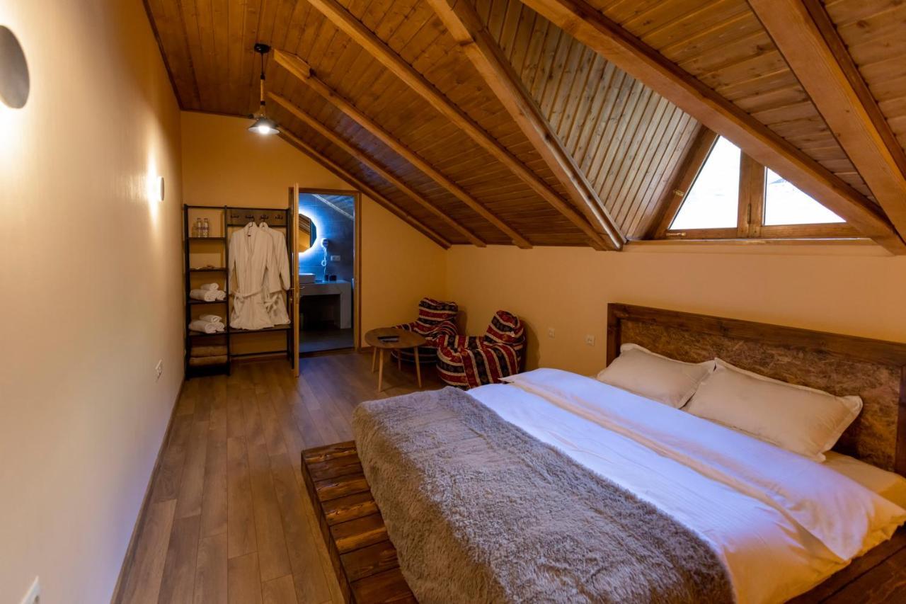 Hotel GRAF Kazbegi Exterior foto
