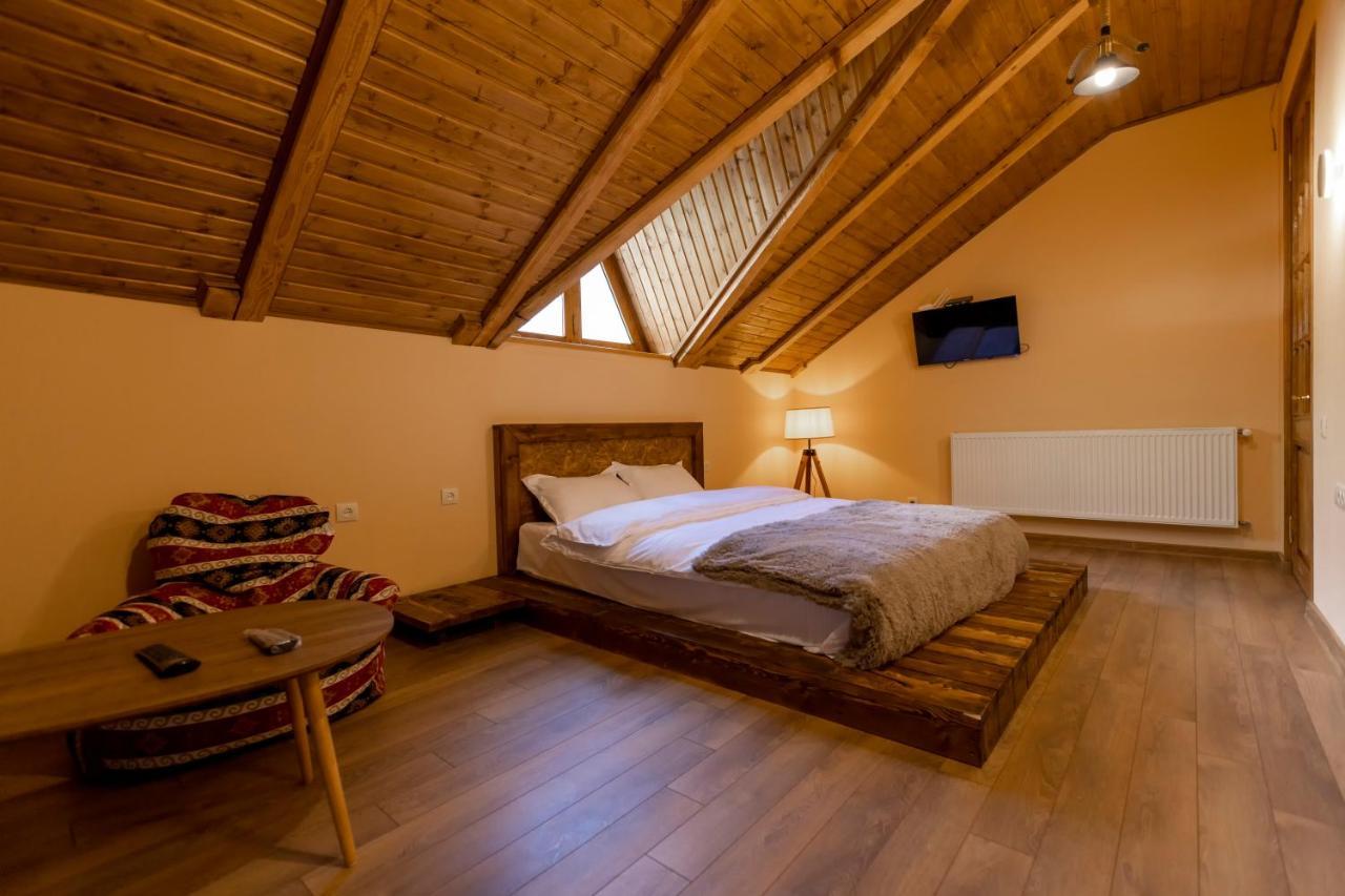 Hotel GRAF Kazbegi Exterior foto